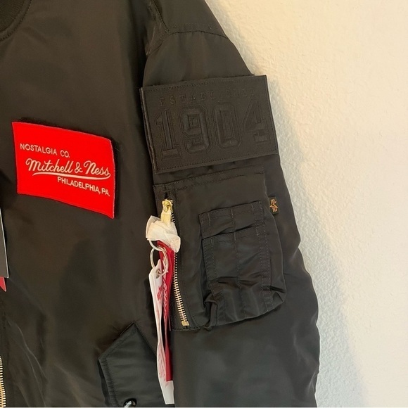 NWT Mitchell & Ness X Alpha Industries MA-1 Flex Bomber Jacket - Picture 3 of 8